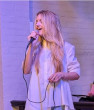 centreRock - Hollie Owen