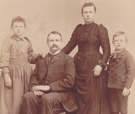 20230411 Dating Old Photographs